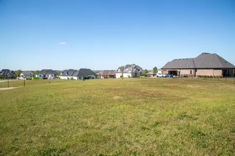 5118 Nottinghill Ct, Greenwood, IN 46143
