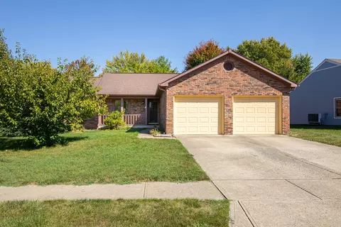 8811 Country Walk Dr, Indianapolis, IN 46227