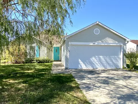 954 Ginger Cir, Greenfield, IN 46140
