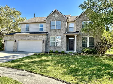 13211 Tanzanite Cir, Carmel, IN 46033