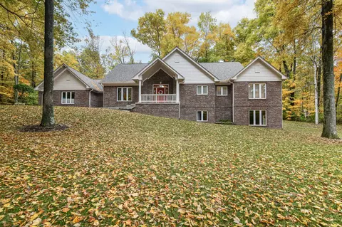 11920 Deer Walk Dr, Cicero, IN 46034