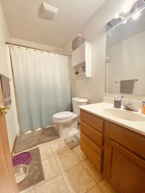 568 E Sixth St, Clinton, IN 47842 photo 11