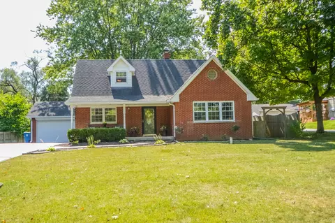 8421 Redfern South Dr, Indianapolis, IN 46239