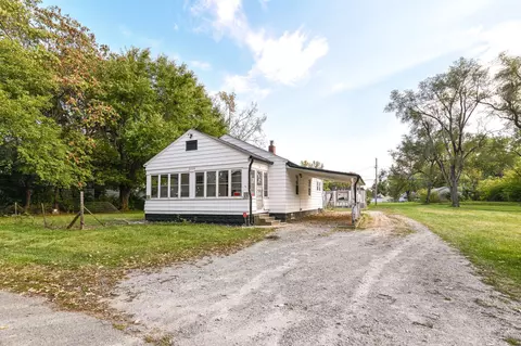 2229 W 27th St, Anderson, IN 46016