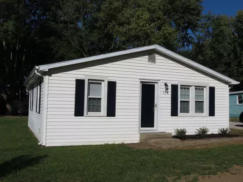 528 Della Rd, Columbus, IN 47203