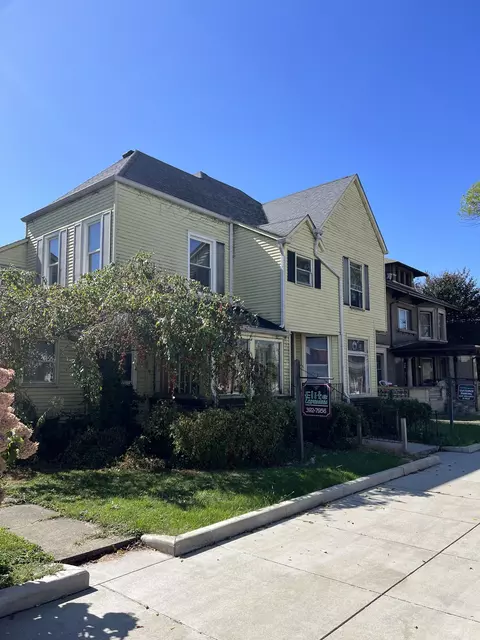 39 W Washington St, Shelbyville, IN 46176