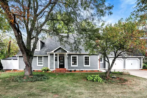 3194 W Birdsong Dr, Greenfield, IN 46140