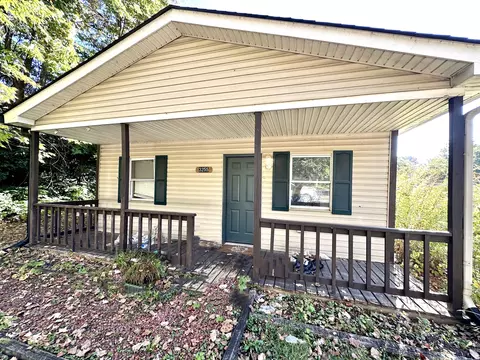 3255 S Lyons Ave, Indianapolis, IN 46221