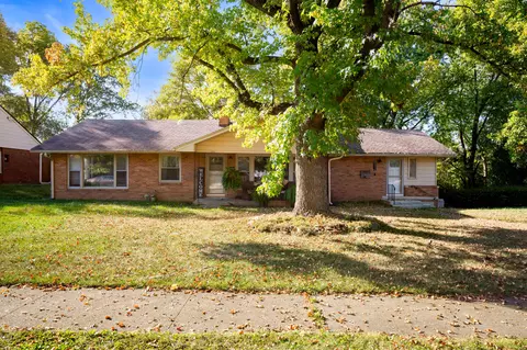 1401 E 7th St, Anderson, IN 46012