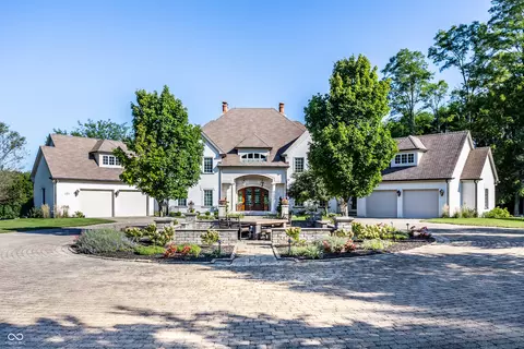 7607 Banta Woods Dr, Bargersville, IN 46106