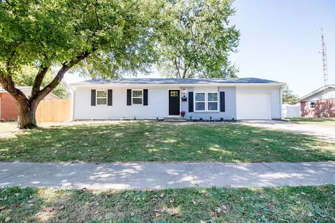2326 Dawnshire Dr, Columbus, IN 47203