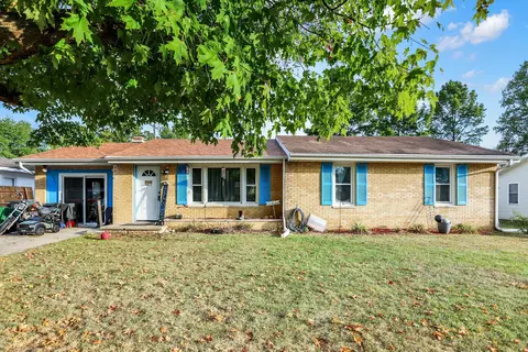 621 E 14th St, Seymour, IN 47274