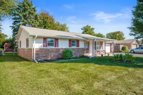 402 Fall Creek Dr, Anderson, IN 46013