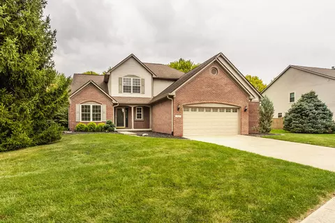 1383 Runningbrook Dr, Avon, IN 46123