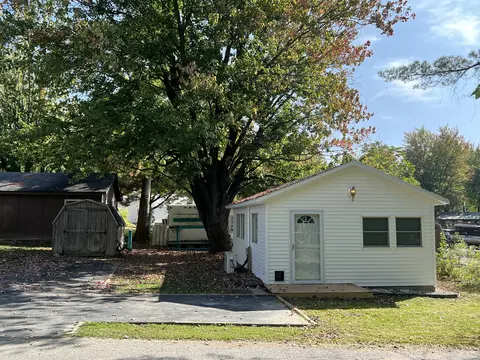 4034 Van Bibber Lk, Greencastle, IN 46135