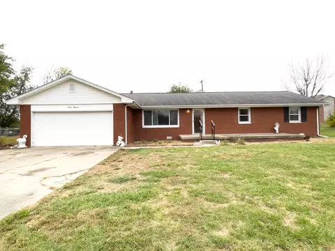 700 S Jackson Park Dr, Seymour, IN 47274