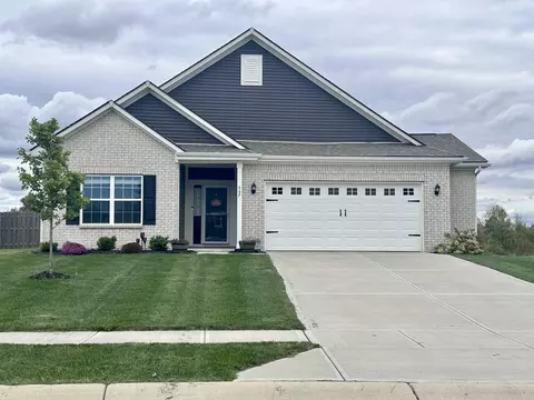 669 N Crystal Dr, Fortville, IN 46040