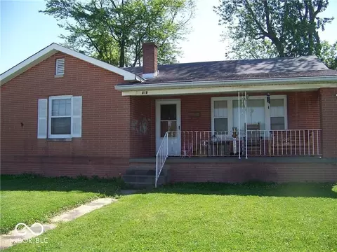 816 N Ewing St, Seymour, IN 47274