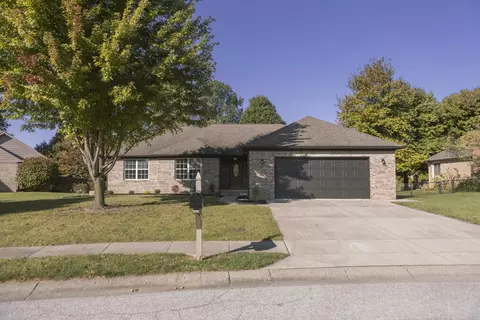 290 Sassafras Dr, Danville, IN 46122