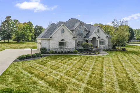 1107 Fox Hollow Rd, New Castle, IN 47362