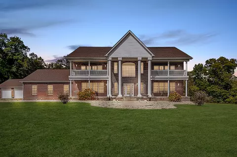 2236 W 750 S, Trafalgar, IN 46181