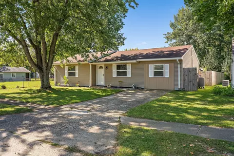 8128 Sheroak Ct, Indianapolis, IN 46227