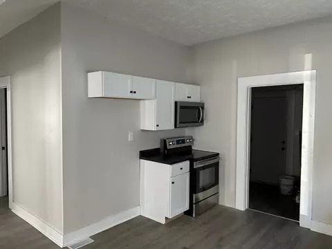 425 E 8th St, Muncie, IN 47302 photo 10