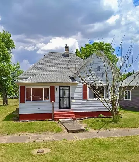 1250 S 5th St, Clinton, IN 47842