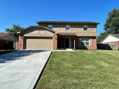 710 Summitcrest Dr, Indianapolis, IN 46241