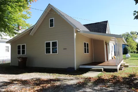 204 West St, New Ross, IN 47968