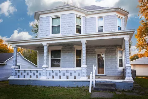 214 S High St, Jamestown, IN 46147