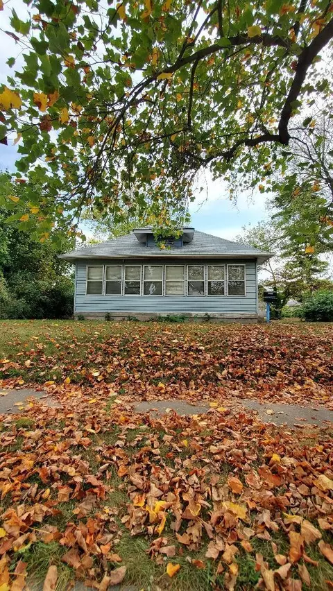 1009 W 2nd St, Anderson, IN 46016