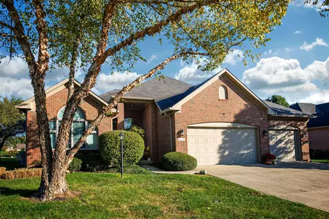 104 Augusta Dr, Brownsburg, IN 46112