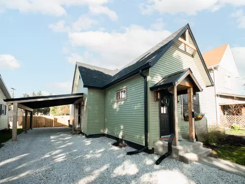 1300 S B St, Elwood, IN 46036