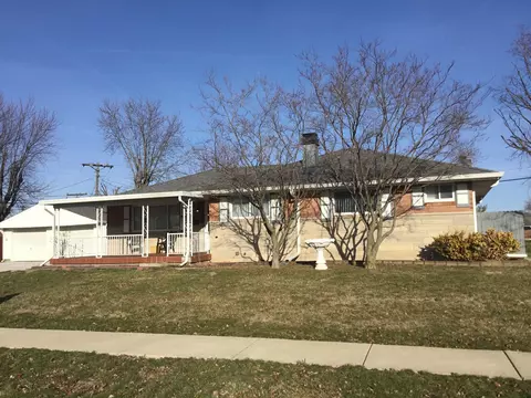 609 Killian Dr, Beech Grove, IN 46107