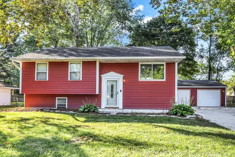 971 Rolling Hill Rd, Greenwood, IN 46142