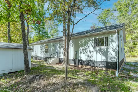 292 W North 3rd St, Carbon, IN 47837