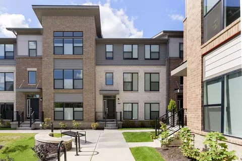 11579 Huffington St, Carmel, IN 46032