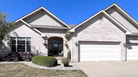 1434 Bark Ln, Shelbyville, IN 46176