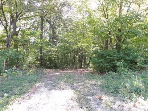 393 W Santee Dr, Greensburg, IN 47240