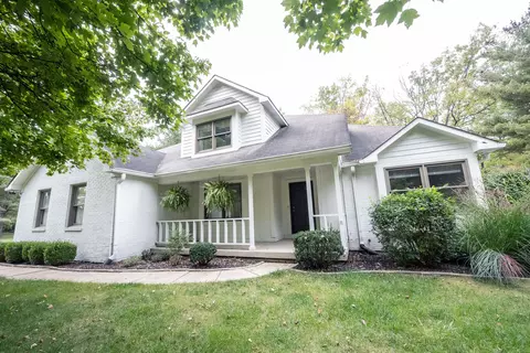 9787 Oakleaf Way, Mccordsville, IN 46055