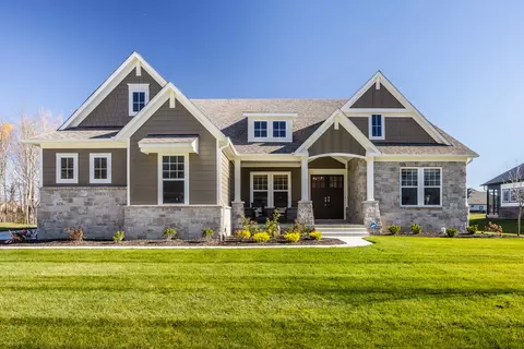 16136 Burnt Rock Ln, Fortville, IN 46040