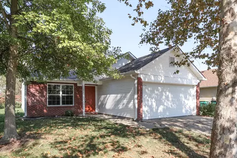 1072 Taurus Ln, Franklin, IN 46131