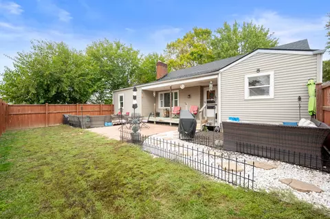 106 W 4th St, Lapel, IN 46051