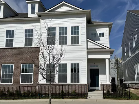 824 Kinzer Ave, Carmel, IN 46032