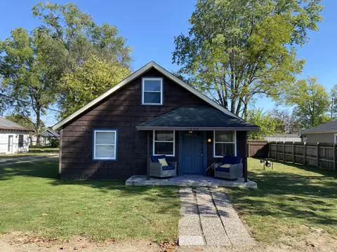 1259 S Mulberry St, Martinsville, IN 46151