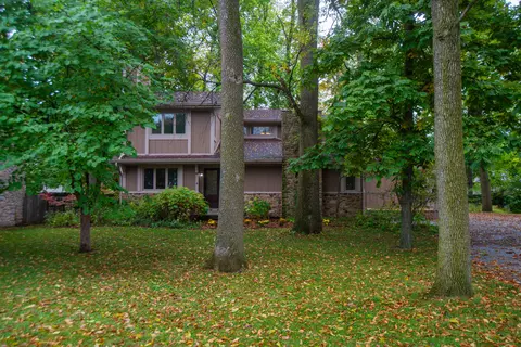 7906 Tanager Ln, Indianapolis, IN 46256