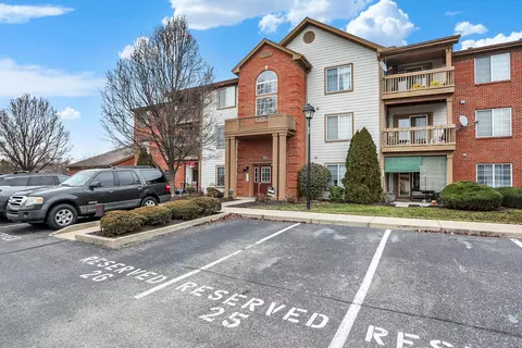 8901 Hunters Creek Dr #312, Indianapolis, IN 46227