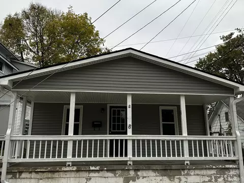 8 S Madison St, Greencastle, IN 46135