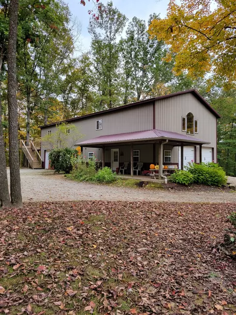 275 Daugherty Rd, Nashville, IN 47448